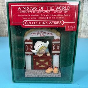 Hallmark Keepsake Ornament Windows Of The World Handcrafted & Dated 1986